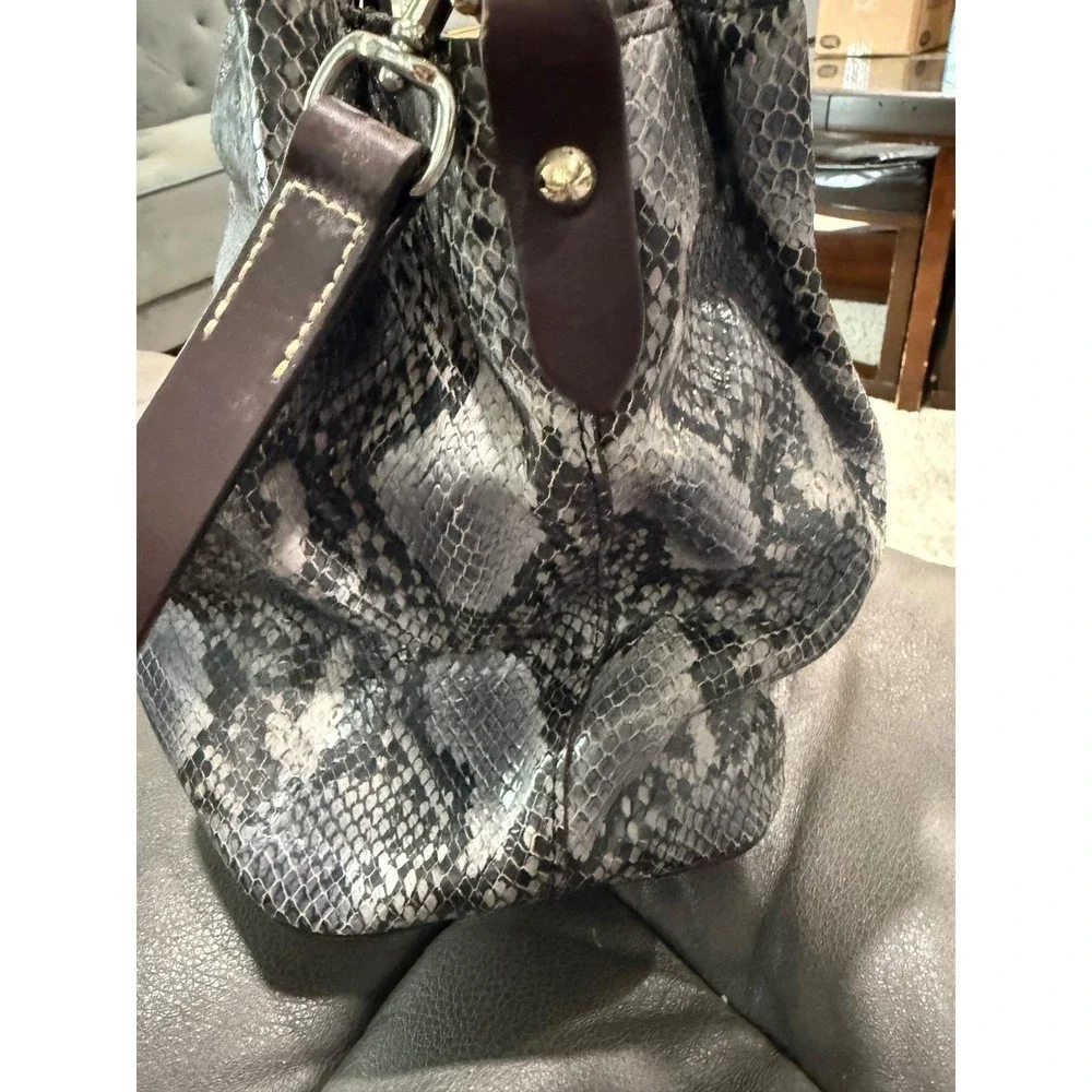 Dooney‎ & Bourke Grey Snakeskin Embossed Leather Satchel Crossbody Bag Gold Logo